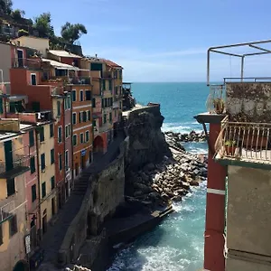 Apartment Sara Apartment, Comfort And Lateral Sea View, Riomaggiore