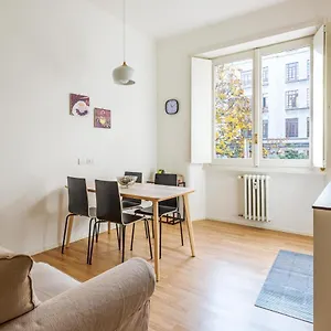 Spacious & Comfortable In Duomo By Easylife Apartment Milan